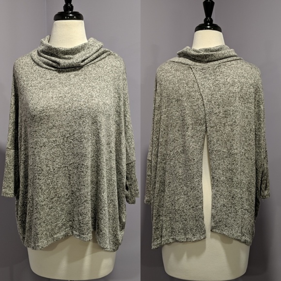 finn & clover Sweaters - Finn & Clover light gray marled open back sweater